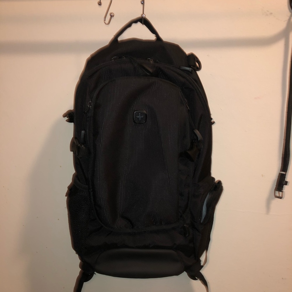SwissGear Light commuter bag.